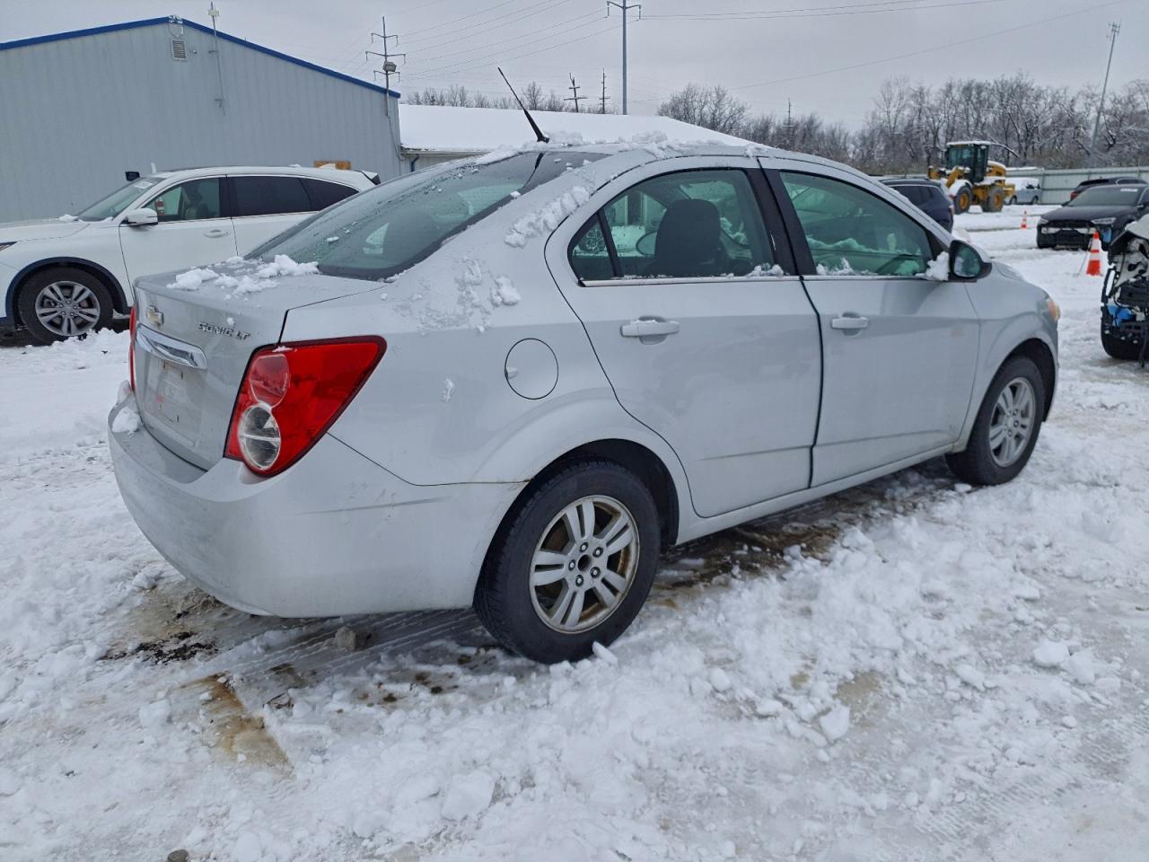 Chevrolet Sonic Lt Image 5