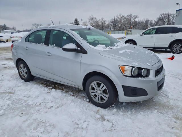 Chevrolet Sonic Lt Image 2