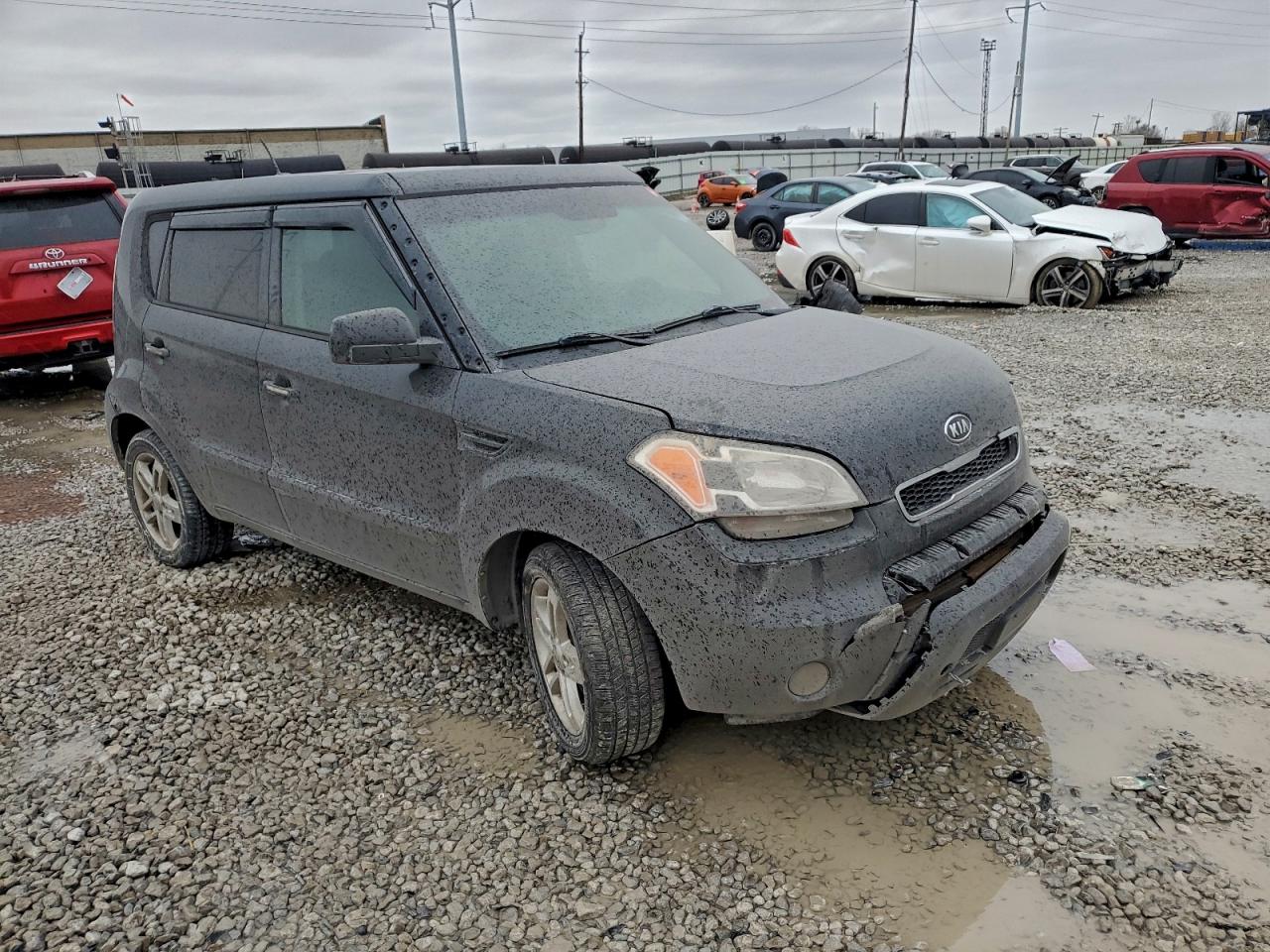 Kia Soul + Image 12