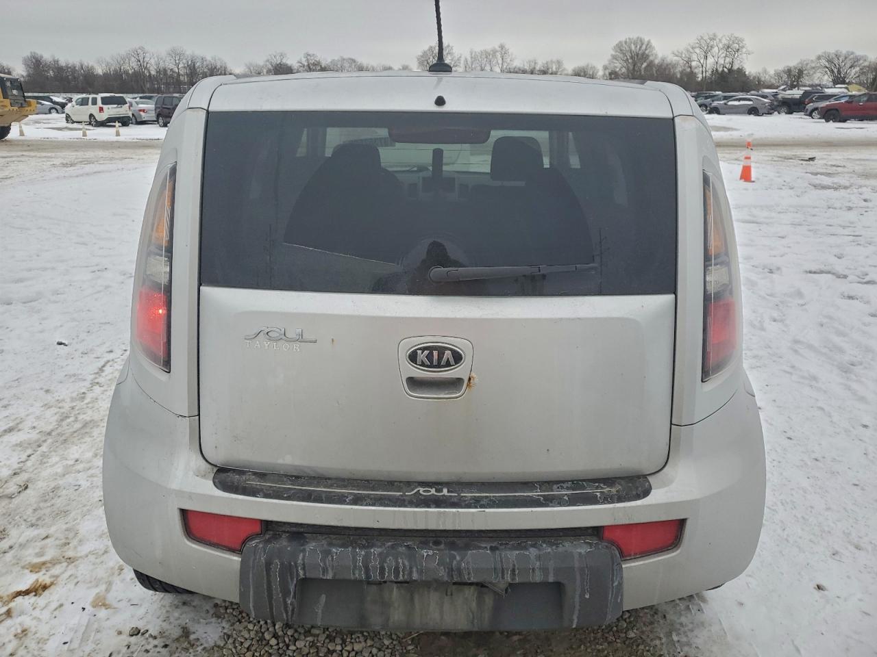 Kia Soul + Image 8