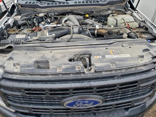 Ford F-350 Super Duty Image 10
