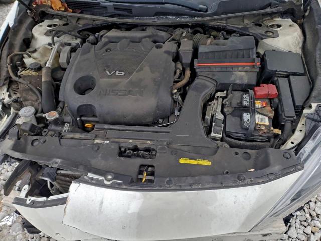 Nissan Maxima 3.5s Image 2