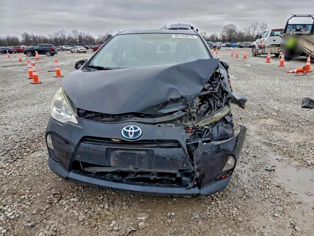 Toyota Prius Image 4