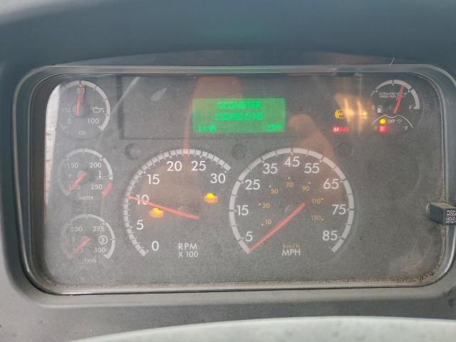 Freightliner M2 106 Medium Duty Image 8