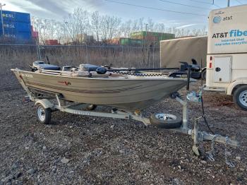  Salvage Bass Boat