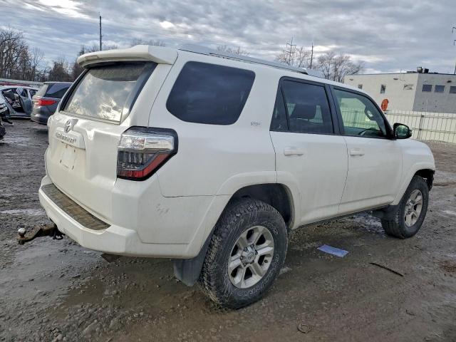 Toyota 4Runner Sr5 Image 7