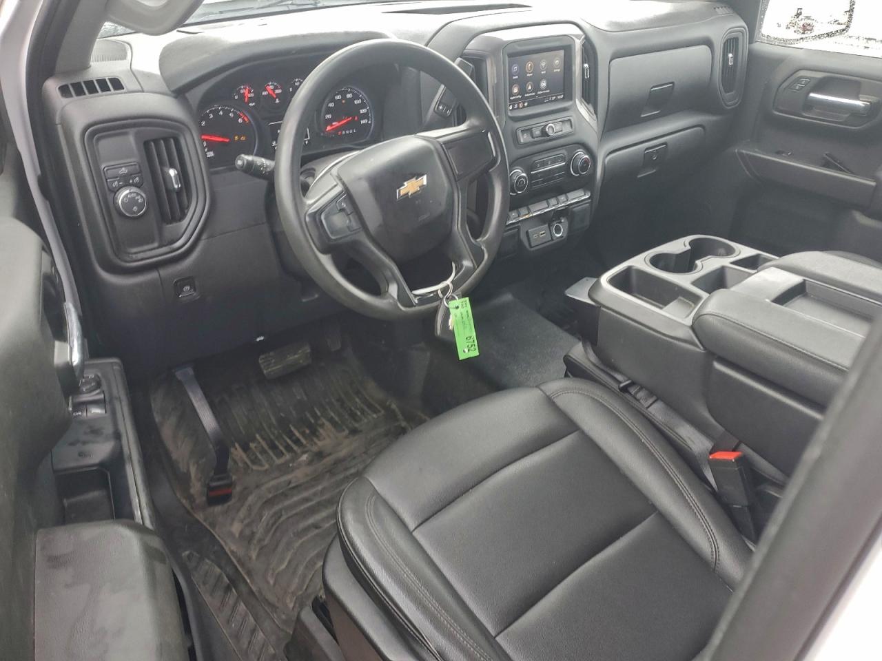 Chevrolet Silverado C1500 Image 9