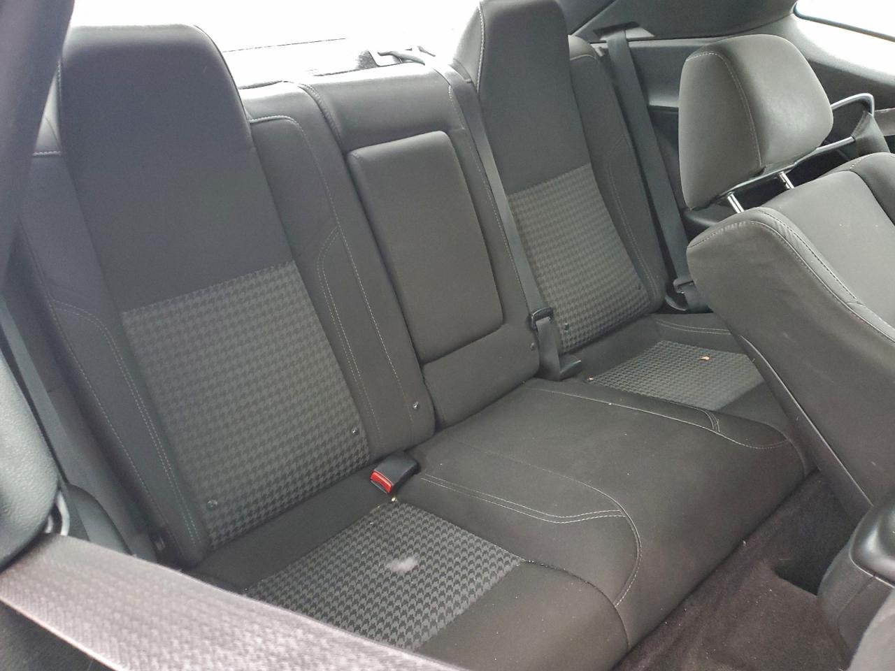 Dodge Challenger Sxt Image 12