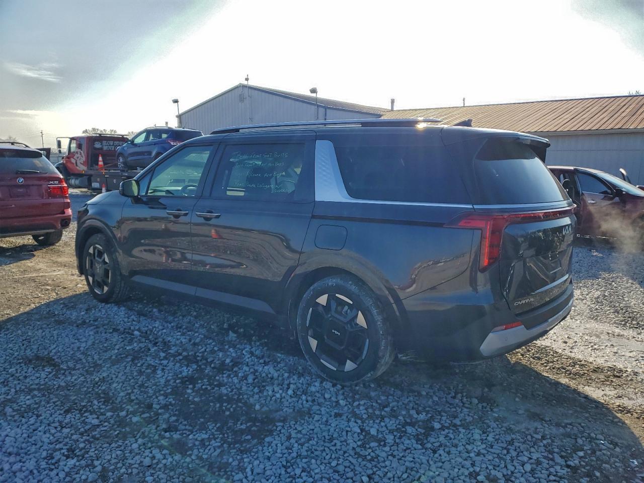 Kia Carnival Ex Image 2