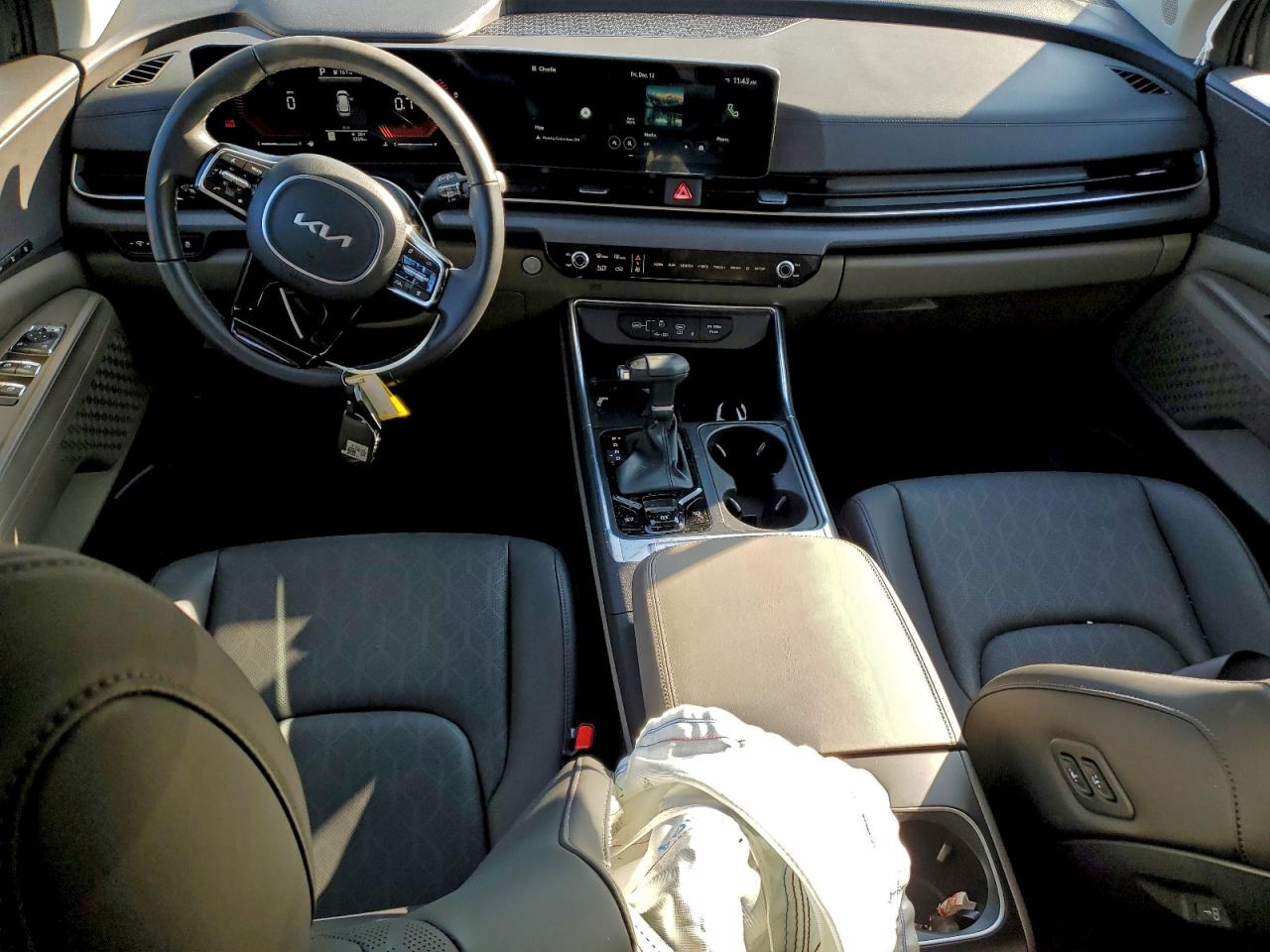 Kia Carnival Ex Image 11