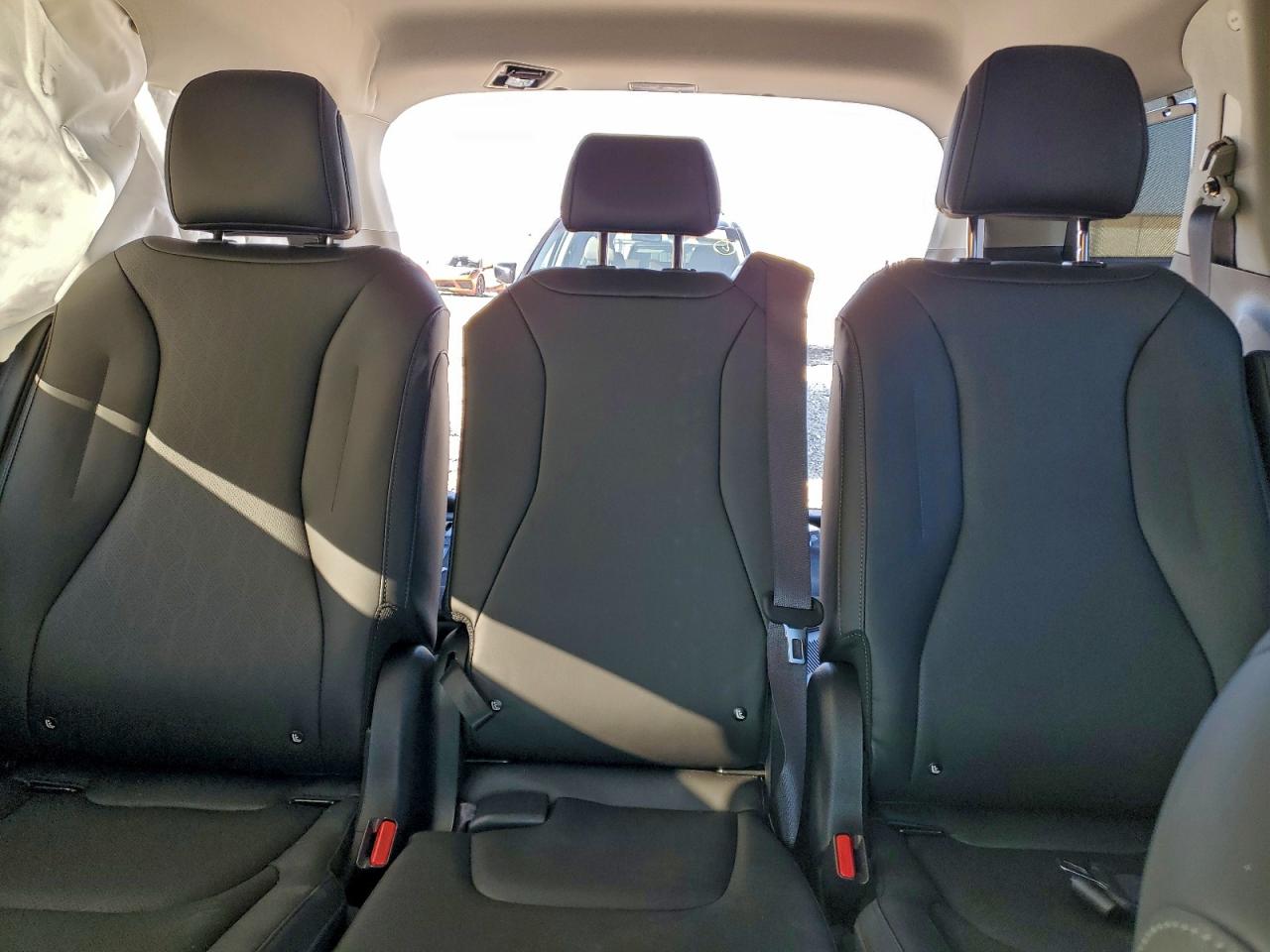 Kia Carnival Ex Image 6