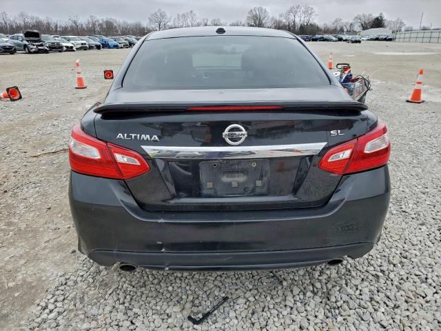 Nissan Altima 2.5 Image 10