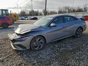  Salvage Hyundai ELANTRA