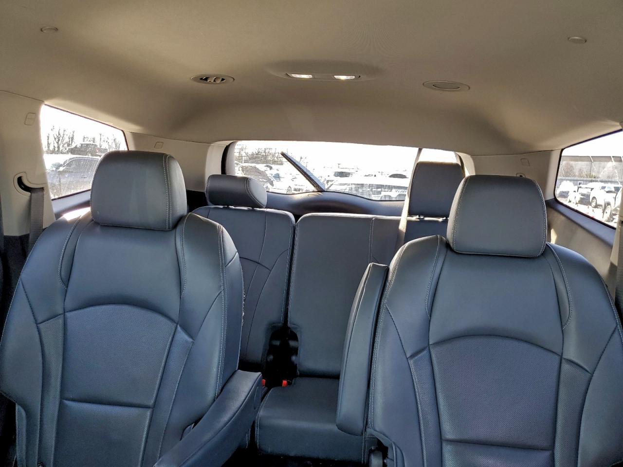 Buick Enclave Essence Image 7