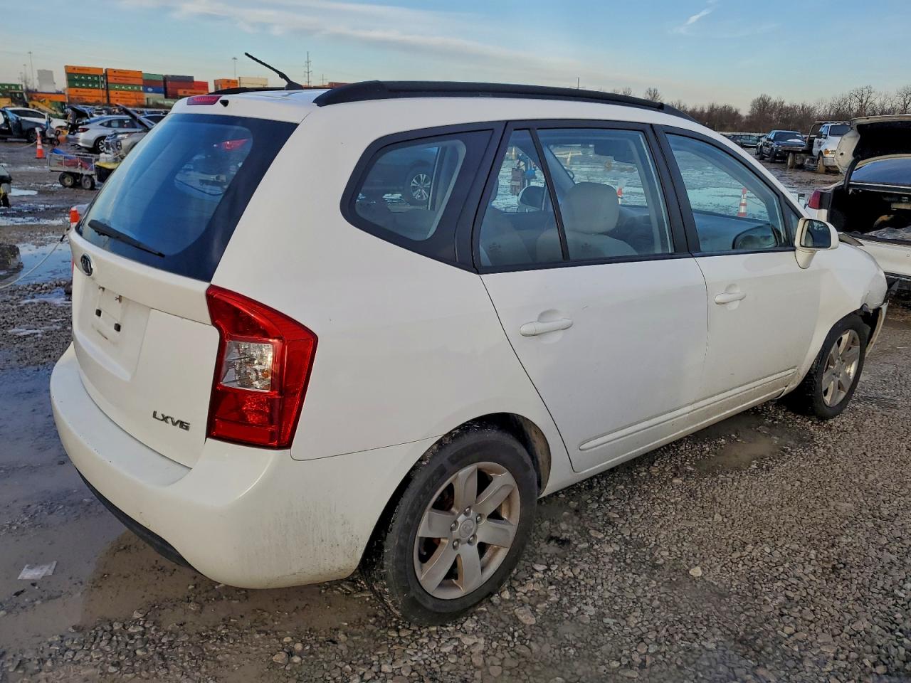 Kia Rondo Lx Image 6