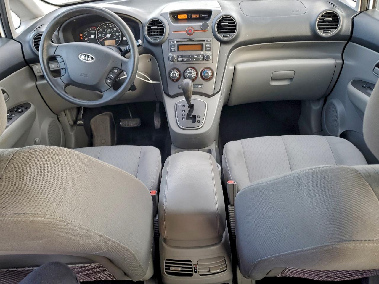 Kia Rondo Lx Image 11