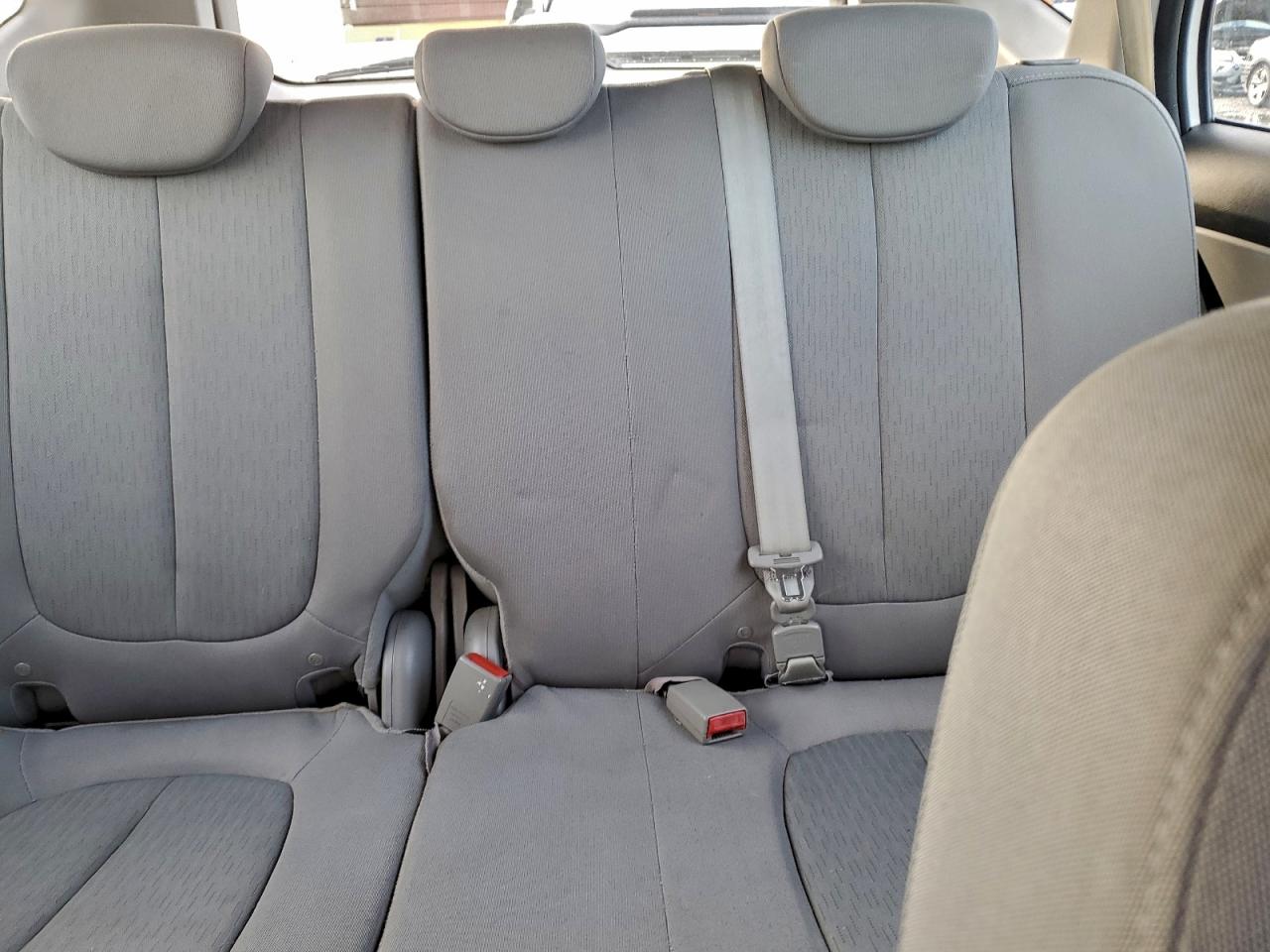 Kia Rondo Lx Image 12