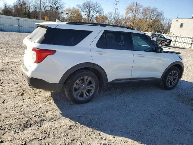 Ford Explorer Xlt Image 4