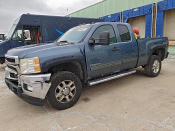  Salvage Chevrolet Silverado 2500
