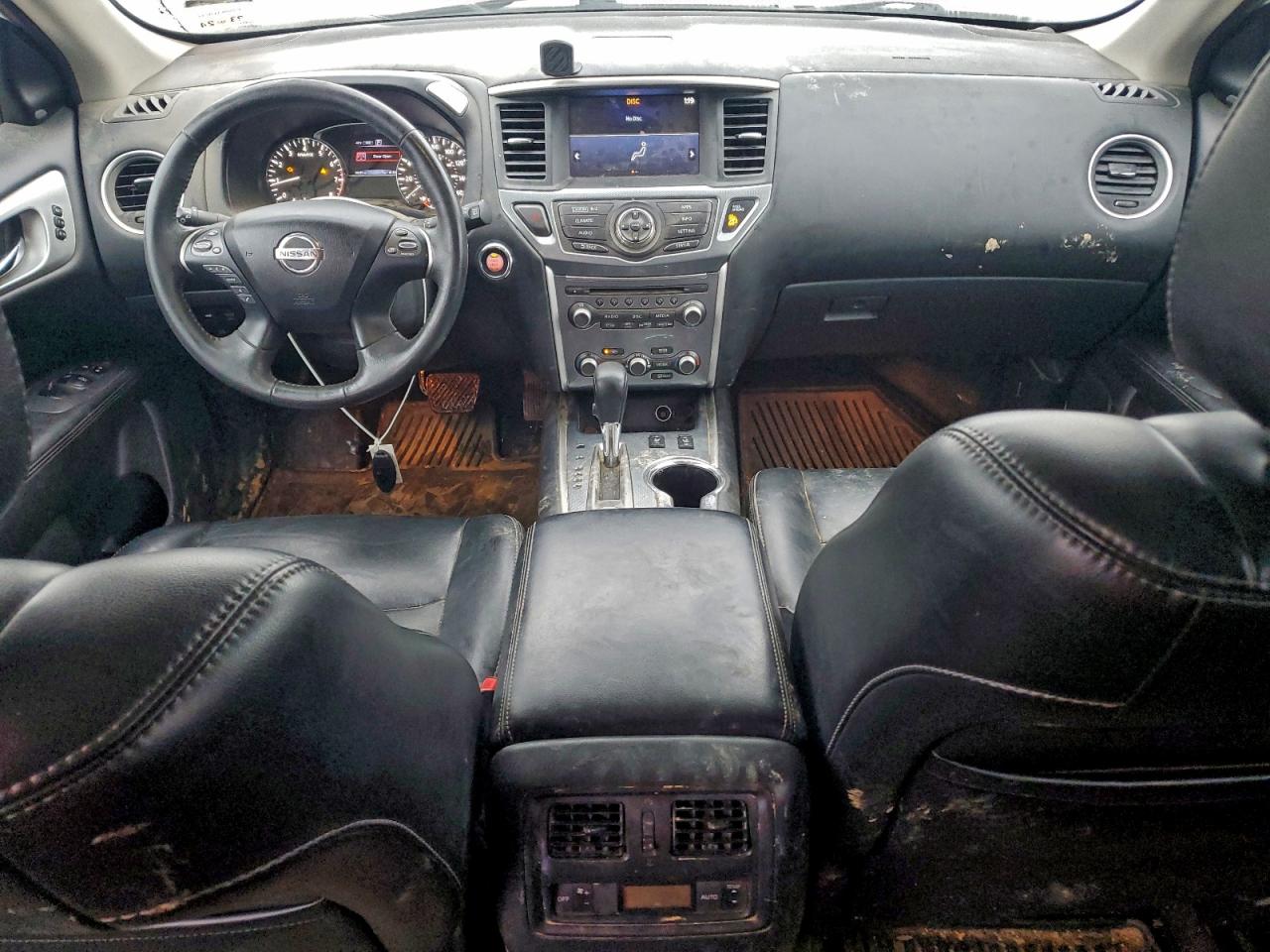 Nissan Pathfinder S Image 2
