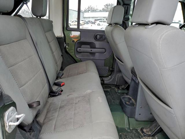 Jeep Wrangler Sahara Image 12