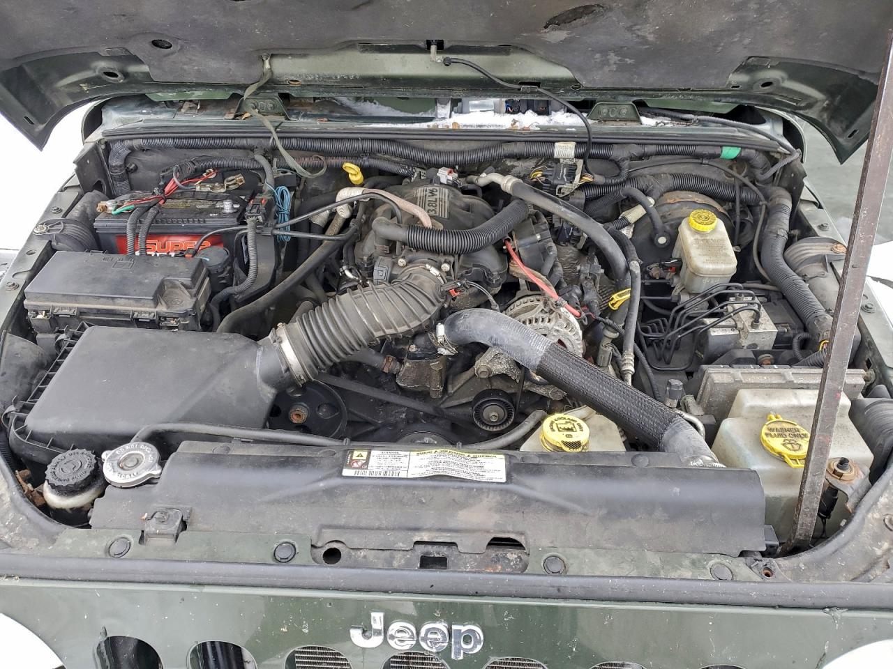 Jeep Wrangler Sahara Image 11