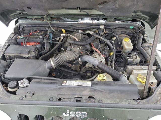 Jeep Wrangler Sahara Image 11