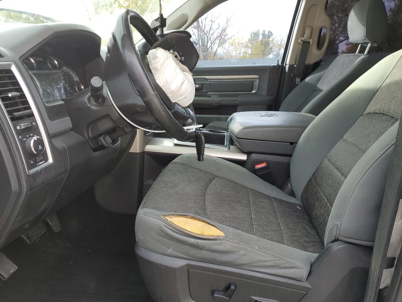 Ram 1500 Slt Image 3