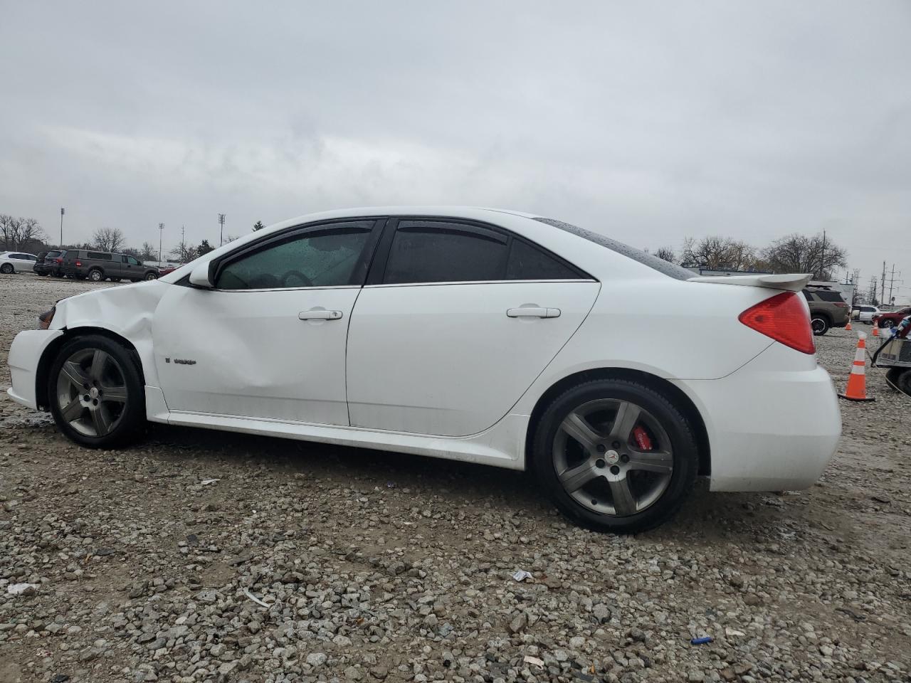 Pontiac G6 Gxp Image 2