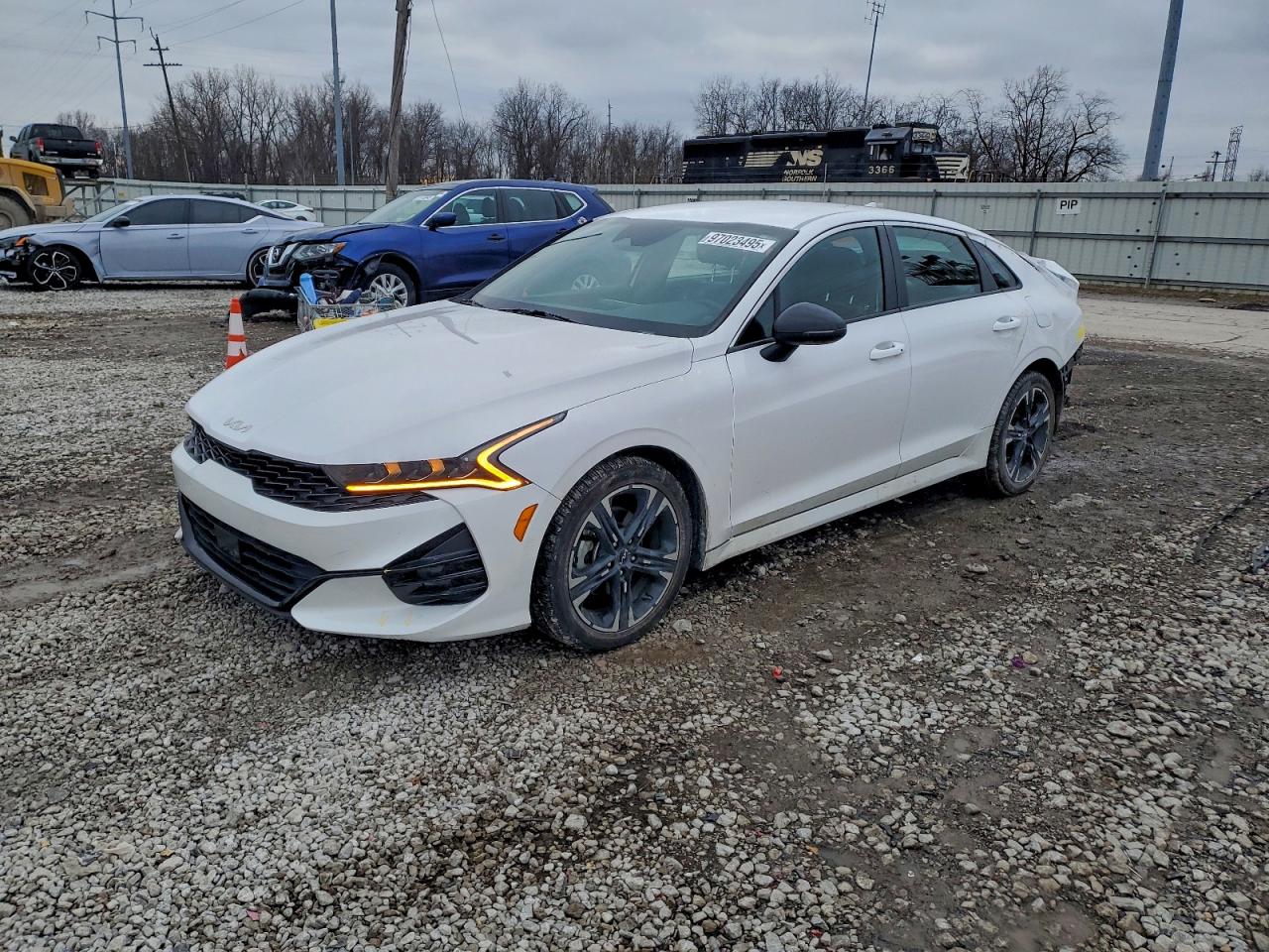 Kia K5 Gt Line Image 1