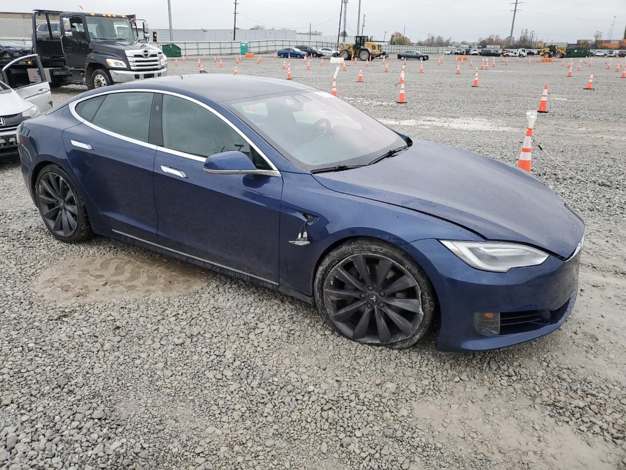 Tesla Model S Image 2