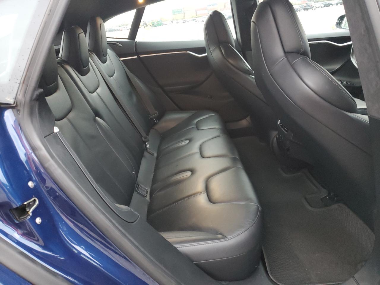 Tesla Model S Image 9