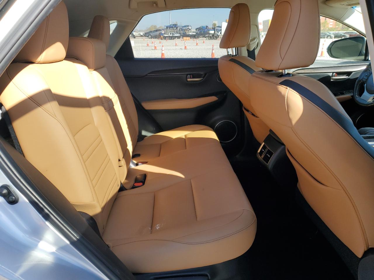 Lexus NX 200t Image 11