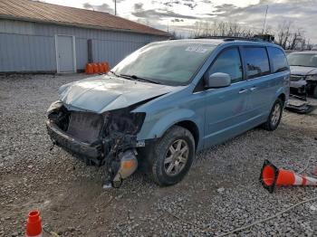 Salvage Chrysler Minivan
