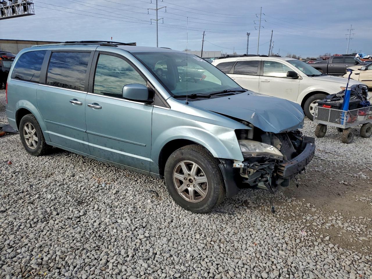 Chrysler Minivan Touring Image 12