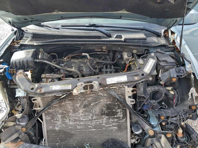 Chrysler Minivan Touring Image 2