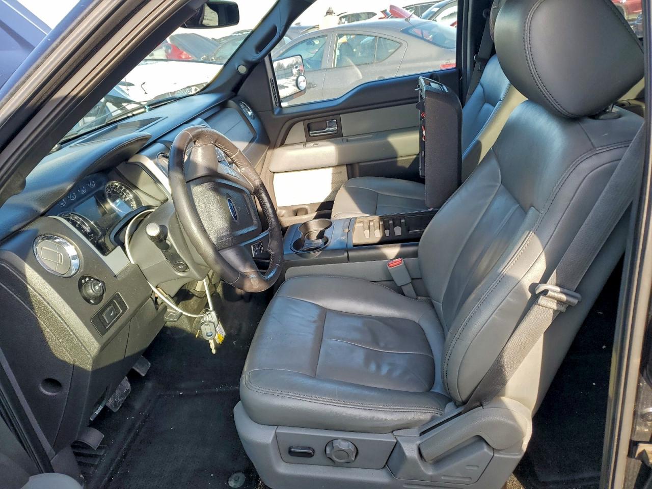 Ford F-150 Supercrew Image 3