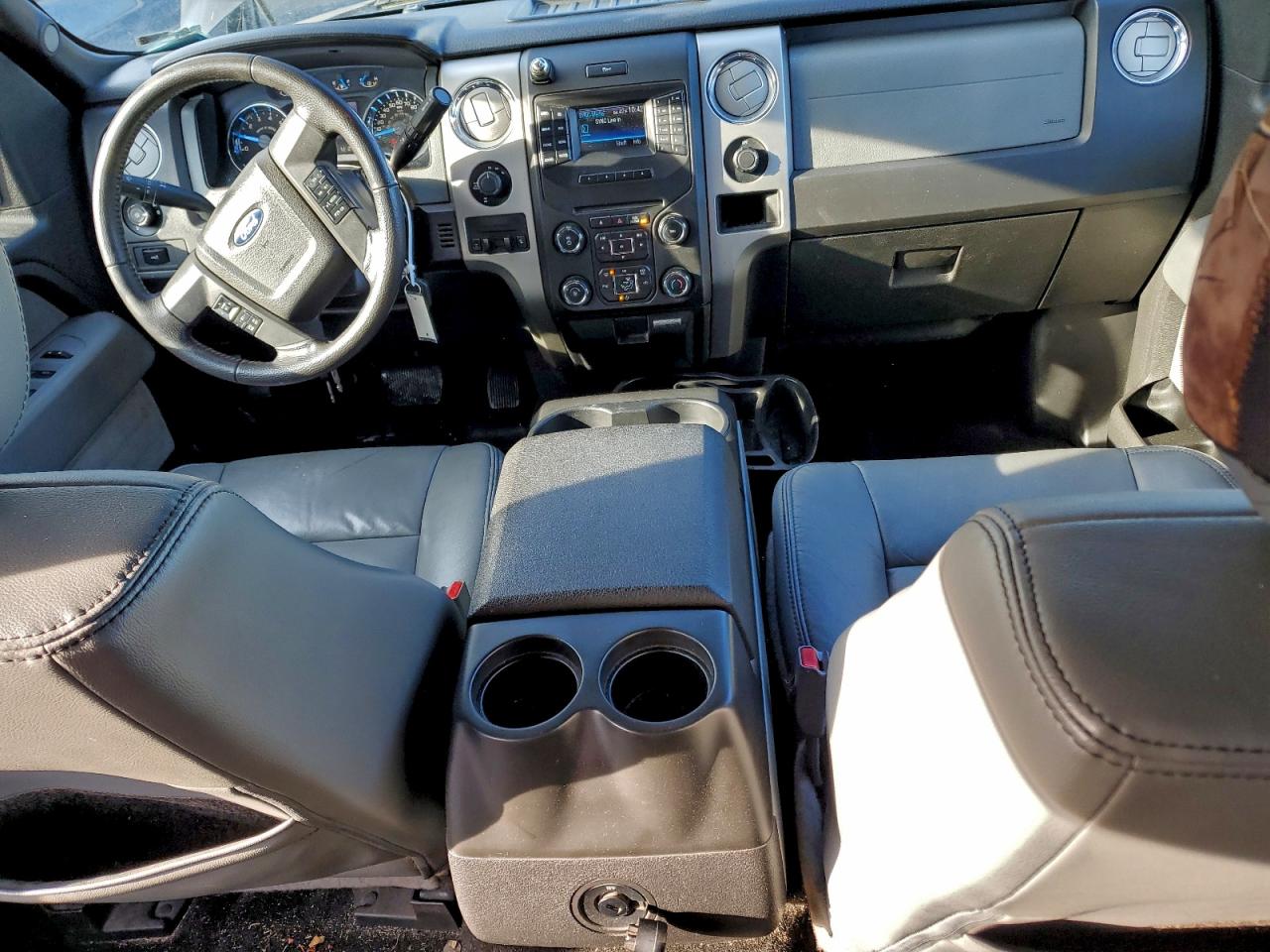 Ford F-150 Supercrew Image 5