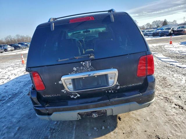 Lincoln Navigator Image 2