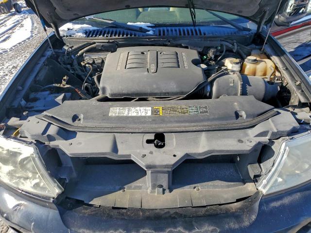 Lincoln Navigator Image 11