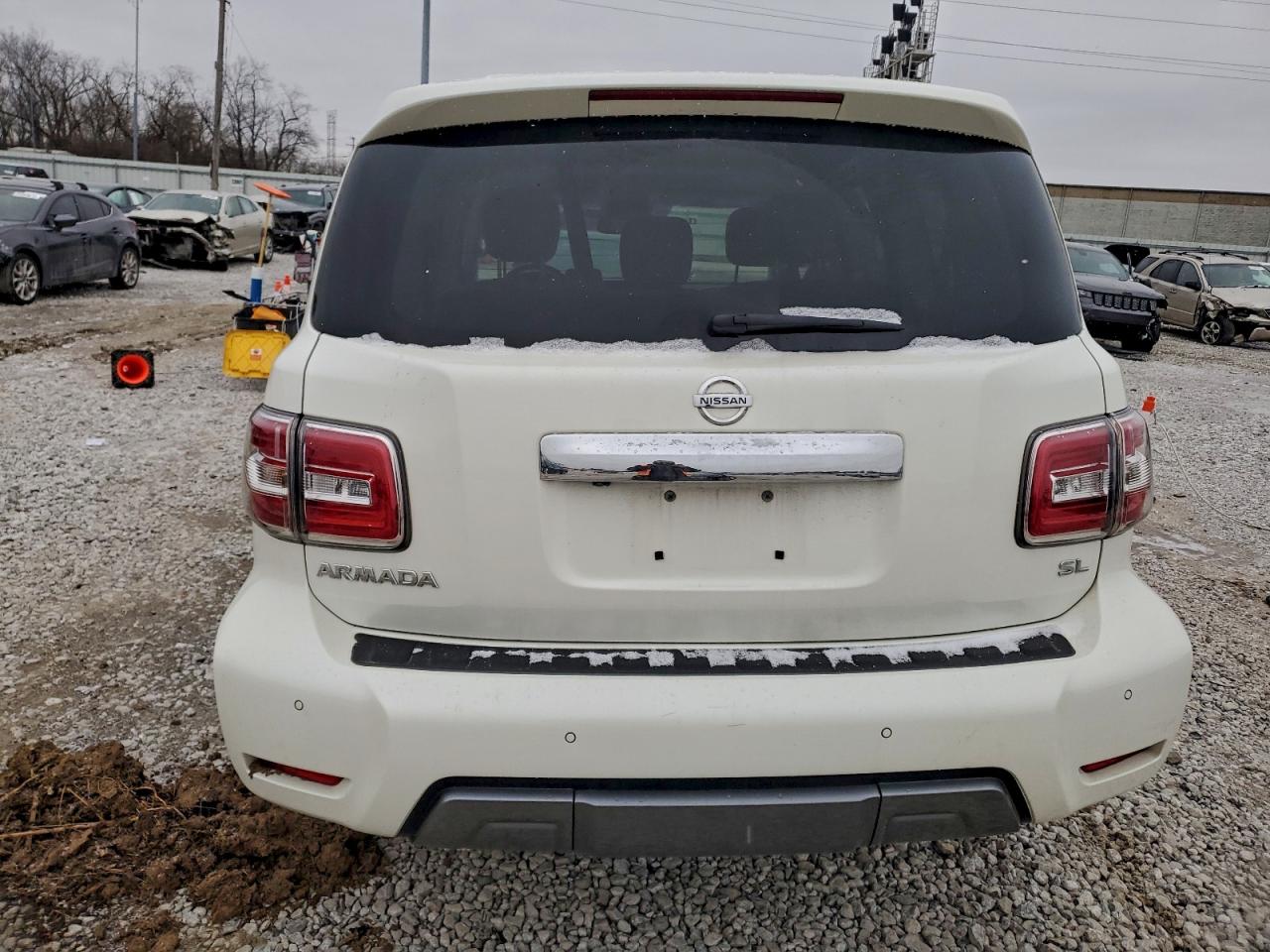 Nissan Armada Sv Image 5