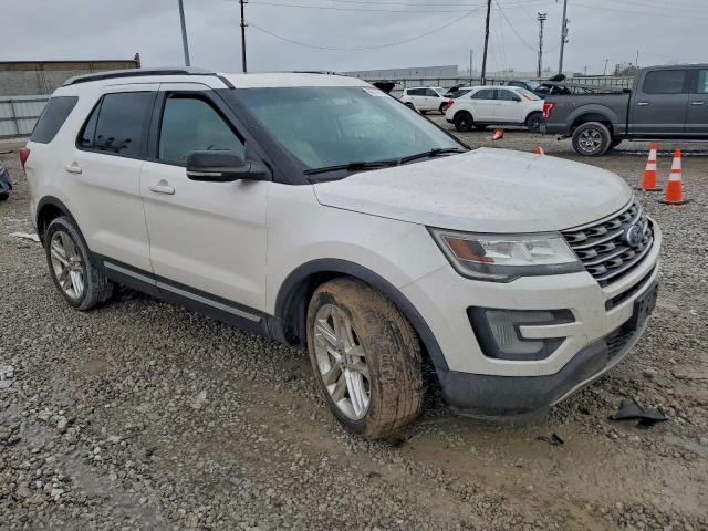 Ford Explorer Xlt Image 5