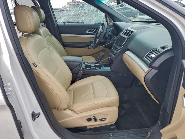 Ford Explorer Xlt Image 9