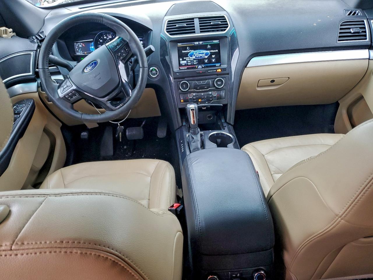 Ford Explorer Xlt Image 2