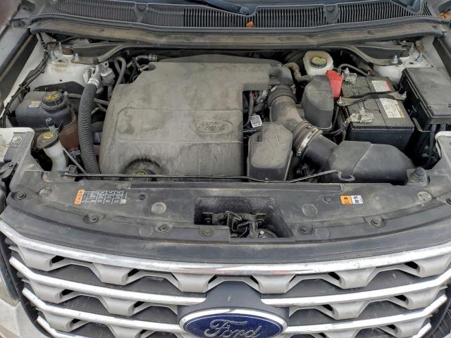 Ford Explorer Xlt Image 13