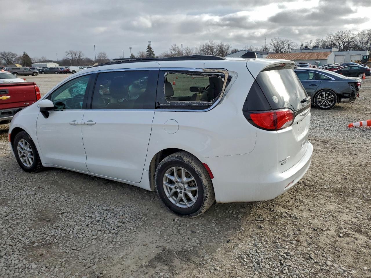 Chrysler Minivan Lxi Image 2
