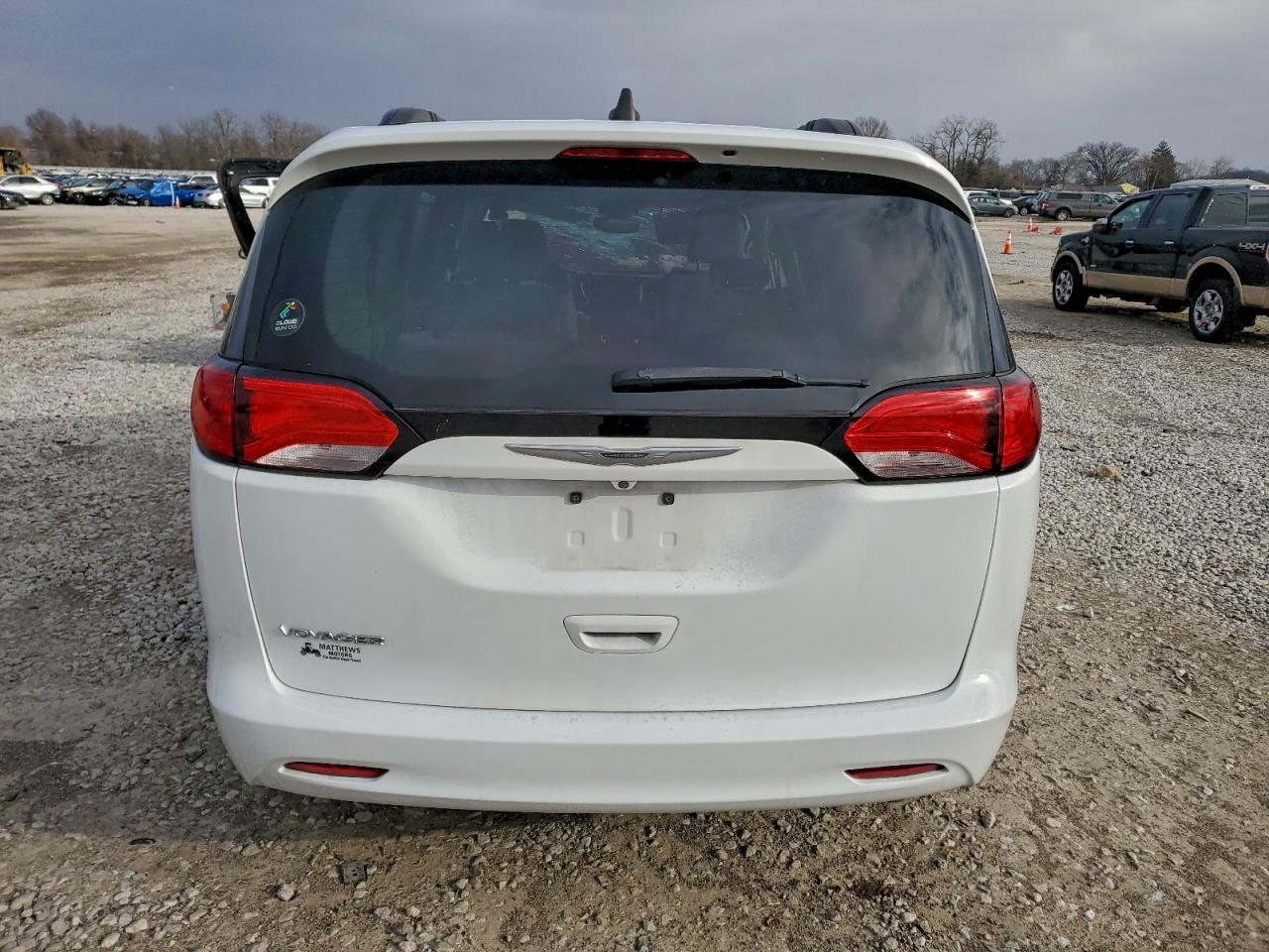 Chrysler Minivan Lxi Image 6