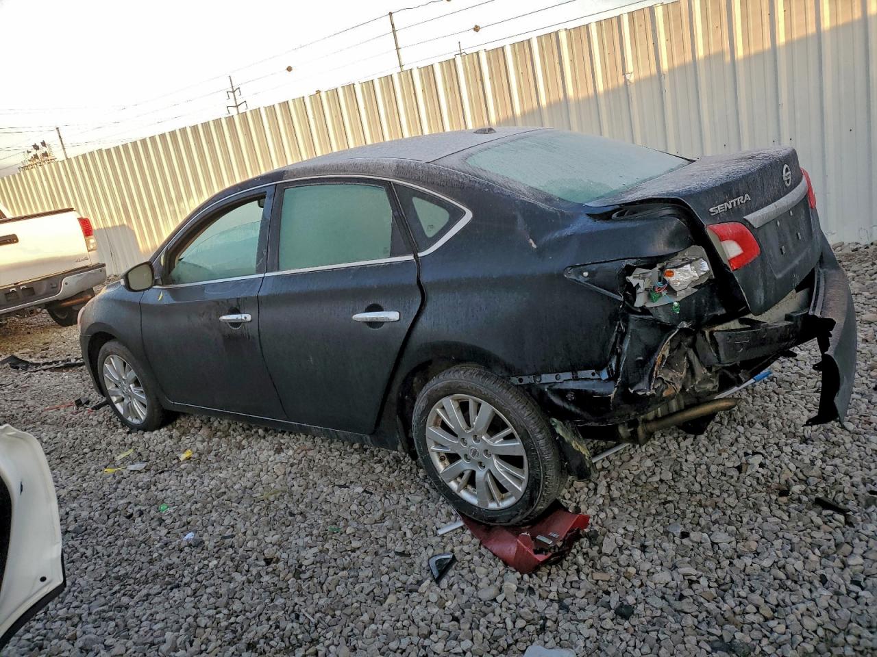 Nissan Sentra S Image 3