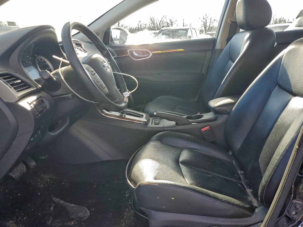 Nissan Sentra S Image 12