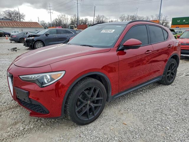  Salvage Alfa Romeo Stelvio